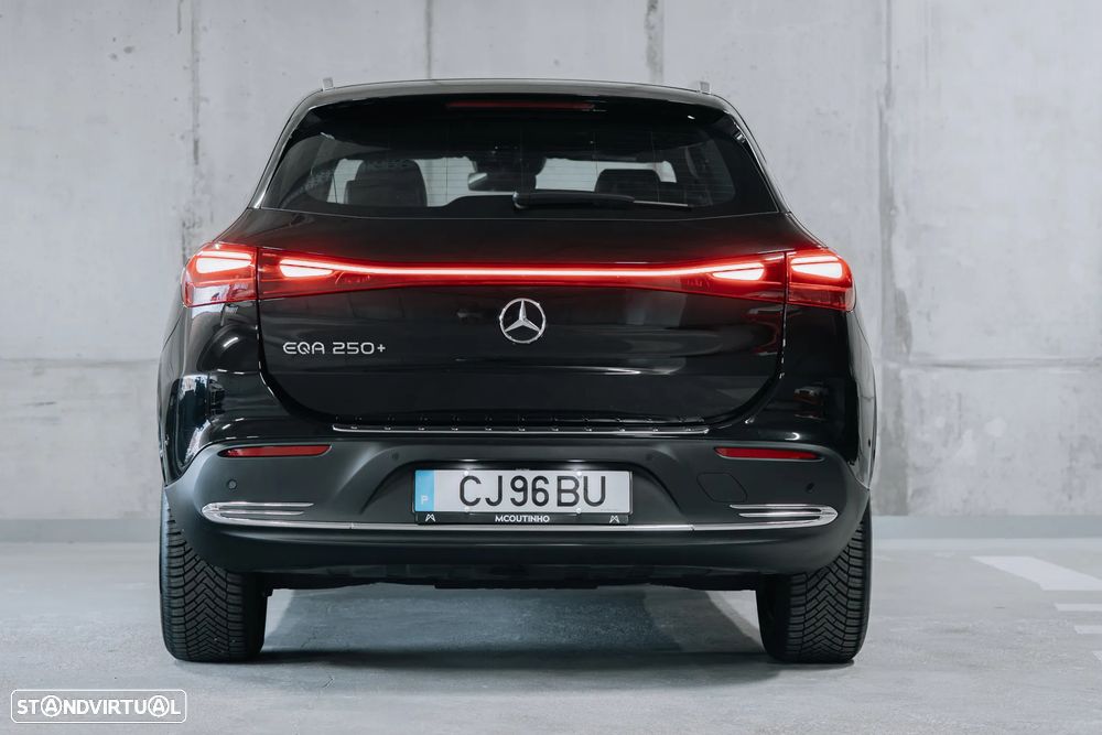 Mercedes-Benz EQA - 4