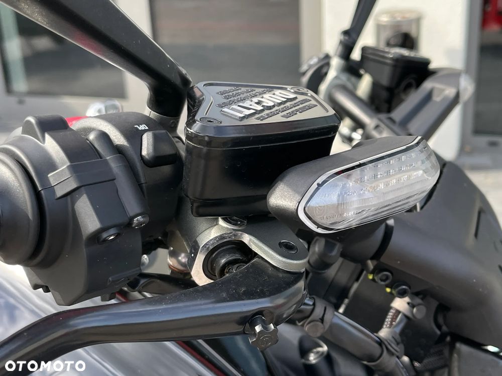 Ducati Diavel - 15