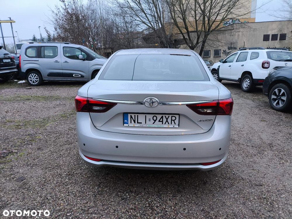 Toyota Avensis 1.8 Active - 5