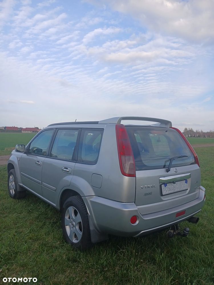 Nissan X-Trail 2.2 dCi Sport - 4