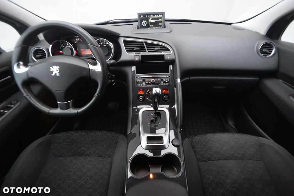 Peugeot 3008 1.6 BlueHDi Active S&S EAT6 - 26