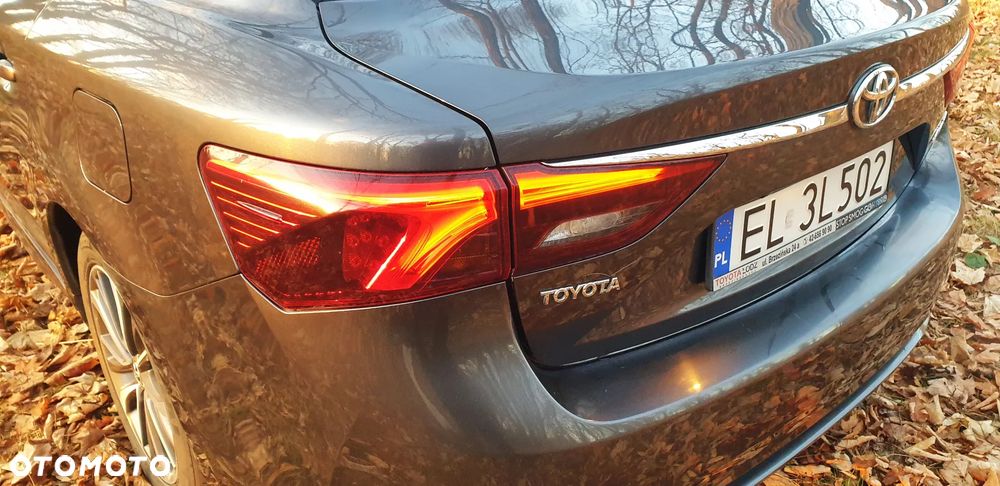 Toyota Avensis 1.8 Prestige - 23