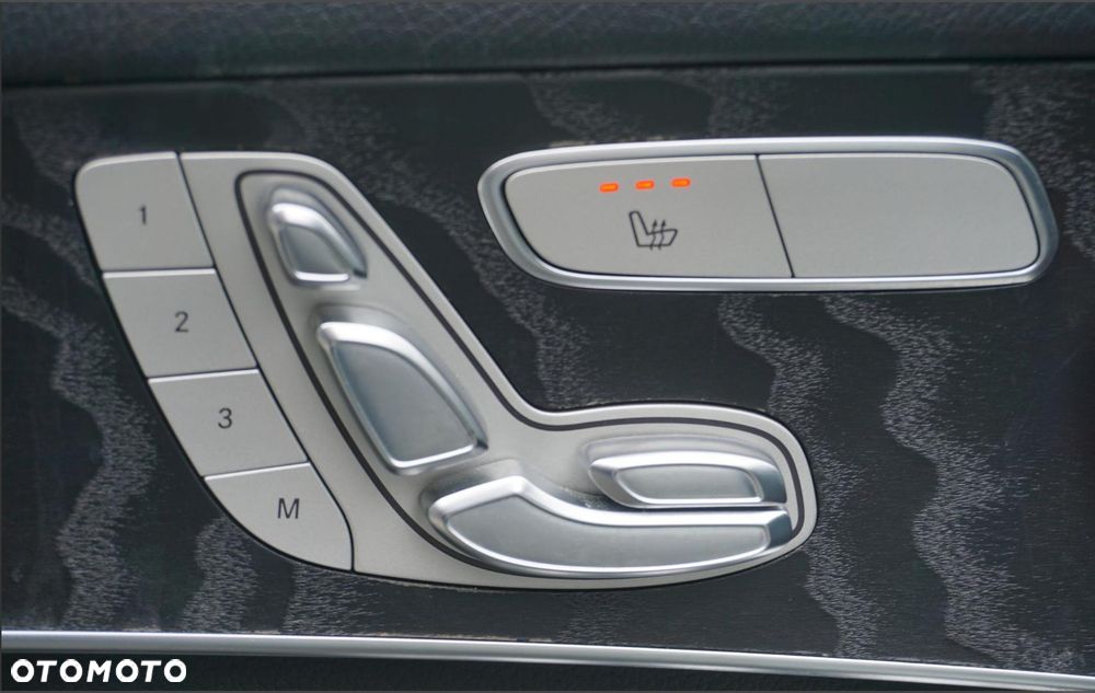 Mercedes-Benz GLC - 25