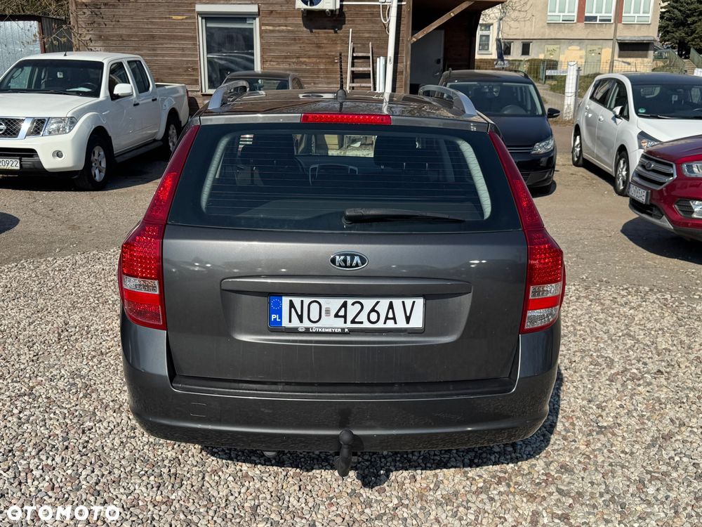 Kia Ceed 1.4 CVVT Attract - 8