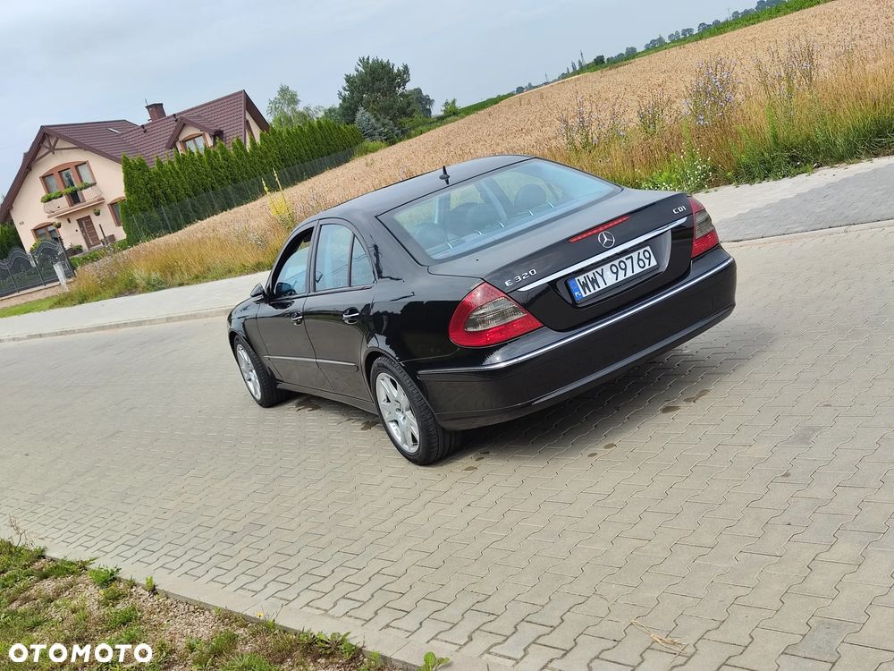 Mercedes-Benz Klasa E - 13