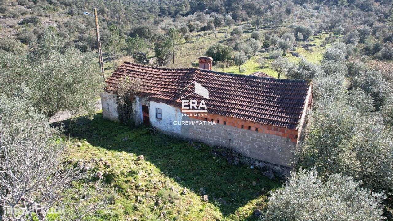 Moradia T3 localizada na Freixianda, Ourém! - Grande imagem: 5/16