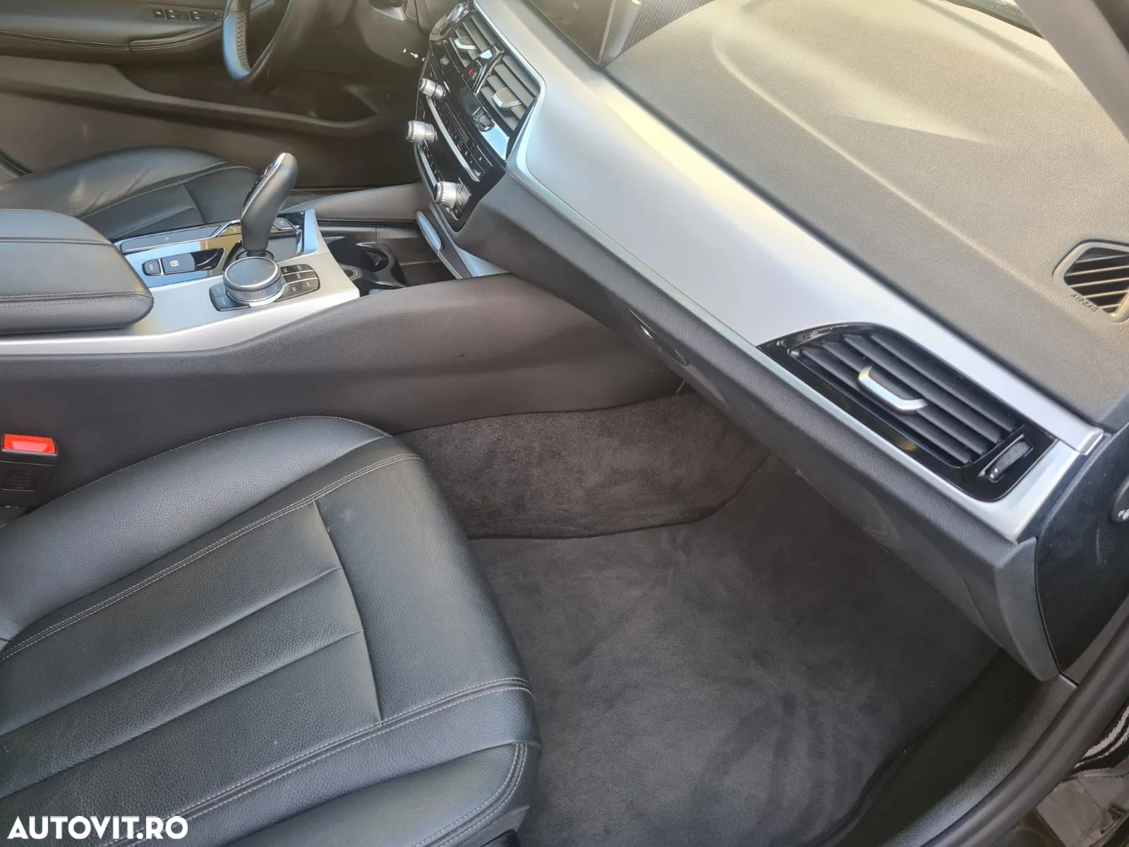 BMW Seria 5 520d xDrive AT - 9