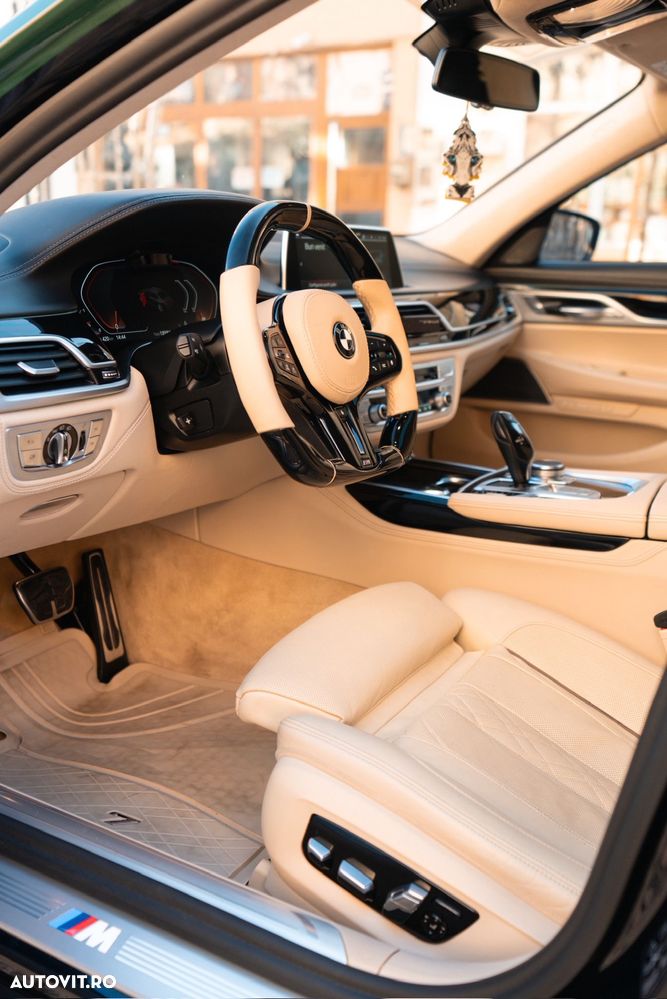 BMW Seria 7 750i xDrive - 25