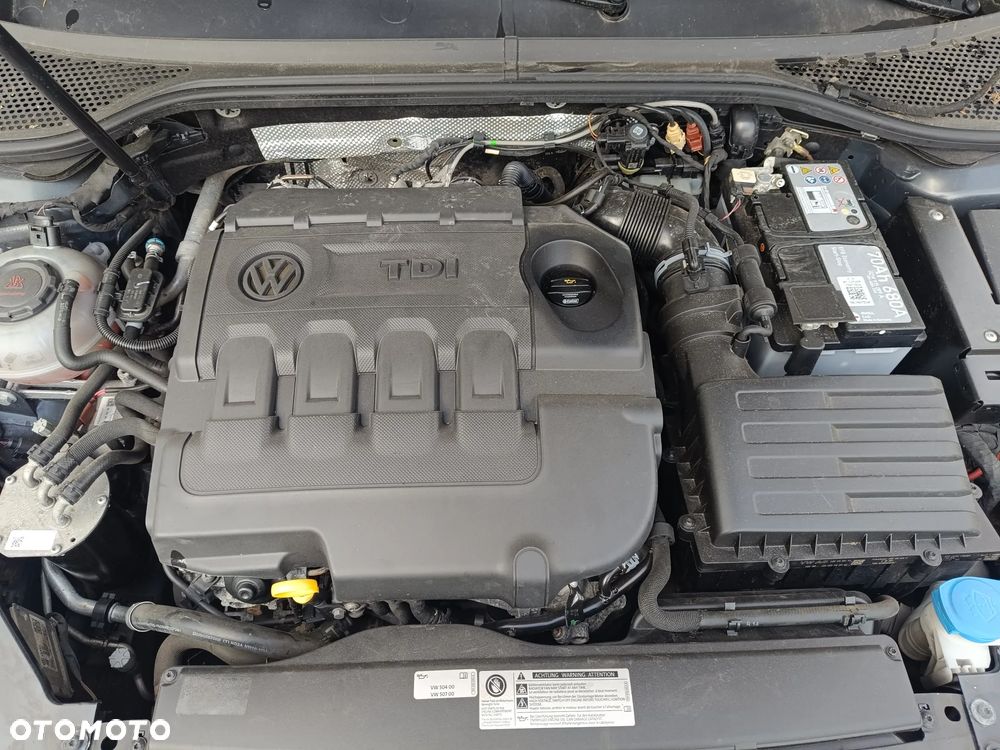 Volkswagen Passat Variant 2.0 TDI BMT Comfortline - 36