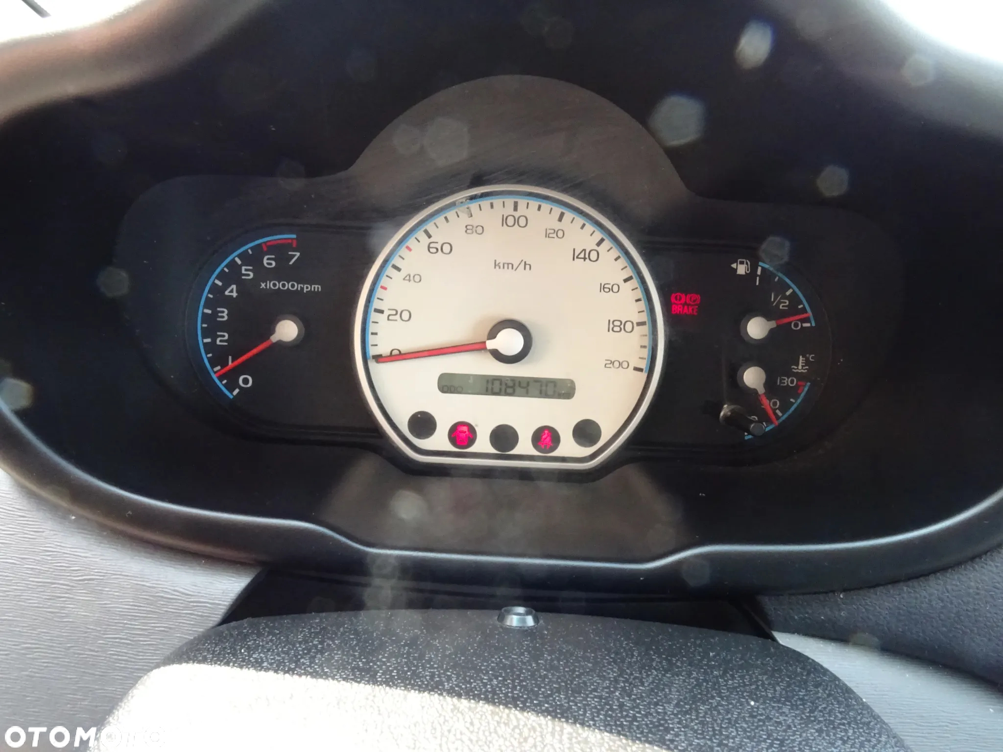 Hyundai i10 1.1 Premium - 9