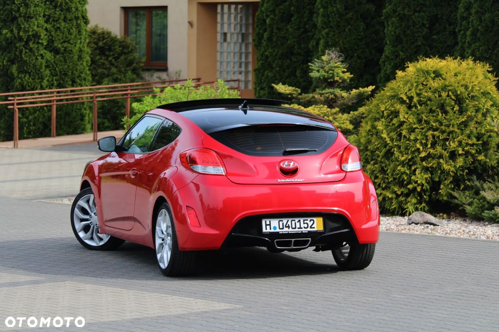 Hyundai Veloster - 7