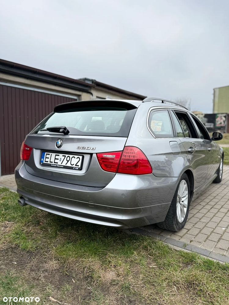 BMW Seria 3 320d - 6