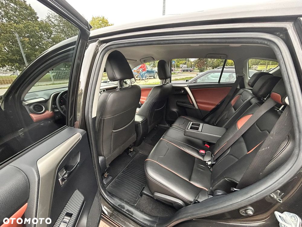 Toyota RAV4 - 7