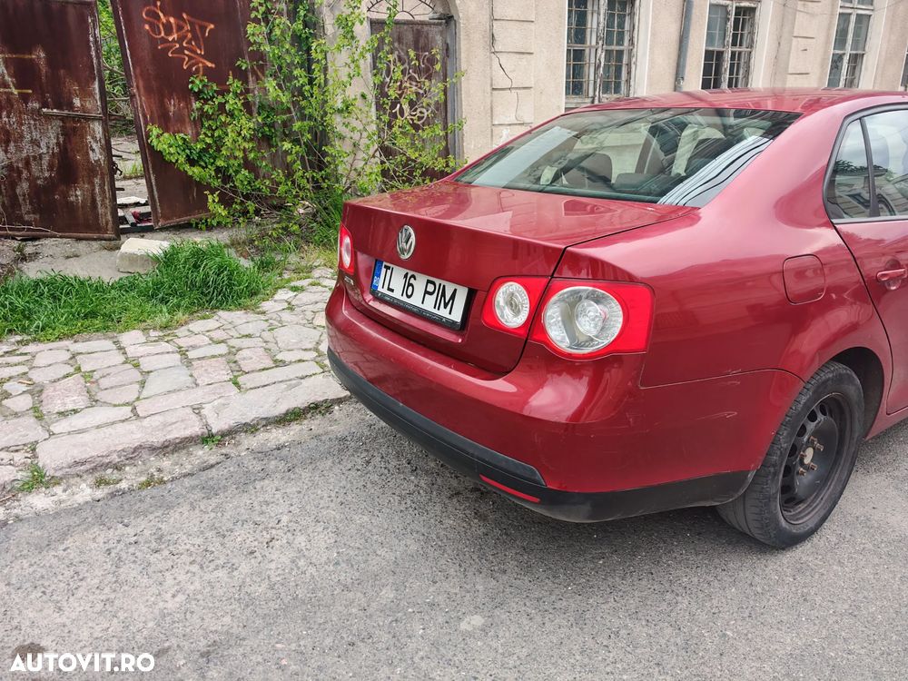 Volkswagen Jetta 1.6 Comfortline - 3