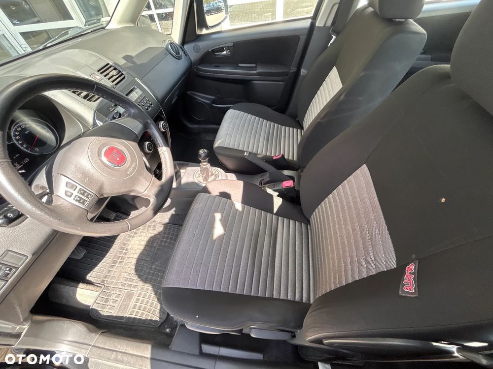 Fiat Sedici 1.6 16V 4x2 Emotion - 14