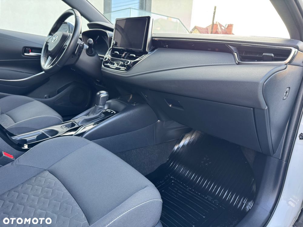 Toyota Corolla 2.0 Lounge - 22
