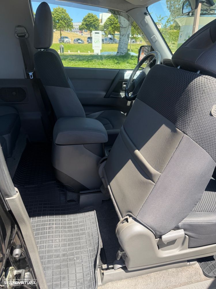 Mitsubishi Pajero 3.2 DI-D GLS ABS - 12