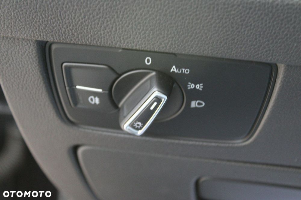 Volkswagen Passat - 18