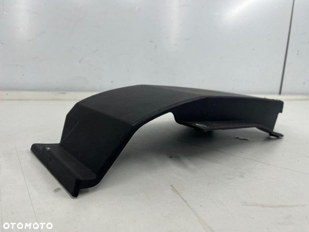 Listwa Iveco Daily IV 4 prawa nakładka karoseryjna boczna 14r.-> 5801521540 5801521537 - 1