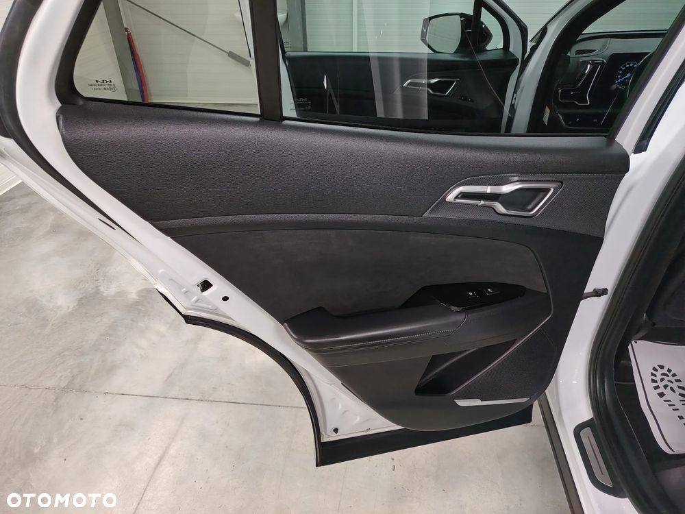 Kia Sportage 1.6T-GDI AWD GT-line - 22