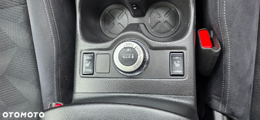 Nissan X-Trail 1.6 DCi N-Connecta 4WD - 36