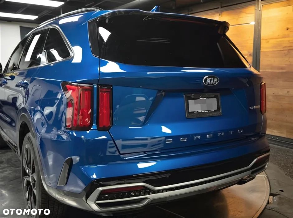 Kia Sorento - 4