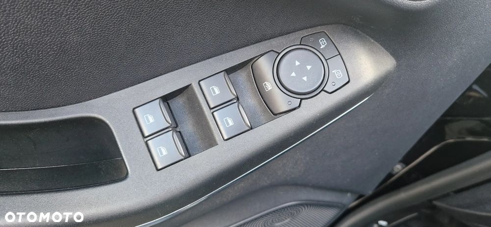 Ford Fiesta 1.0 EcoBoost Hybrid S&S TITANIUM - 23
