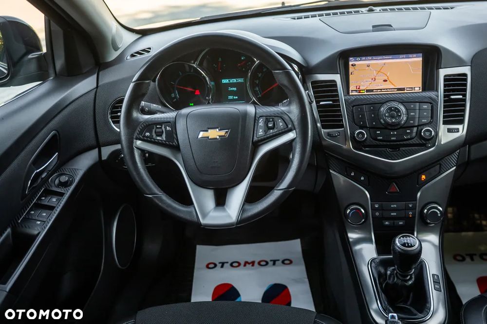 Chevrolet Cruze - 32