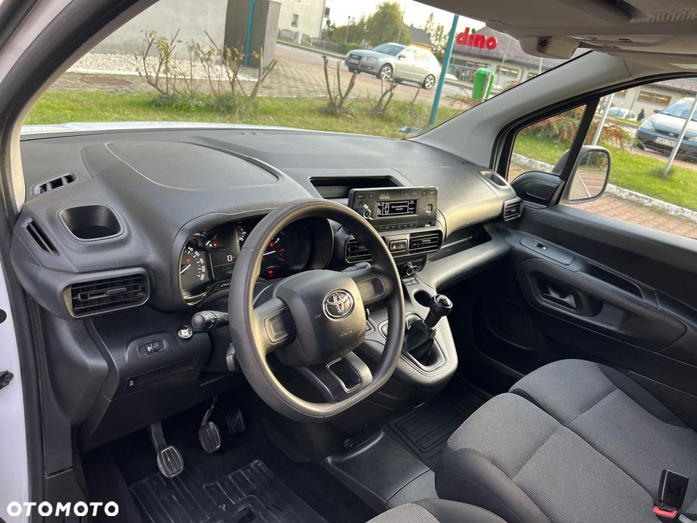 Toyota Proace City - 18