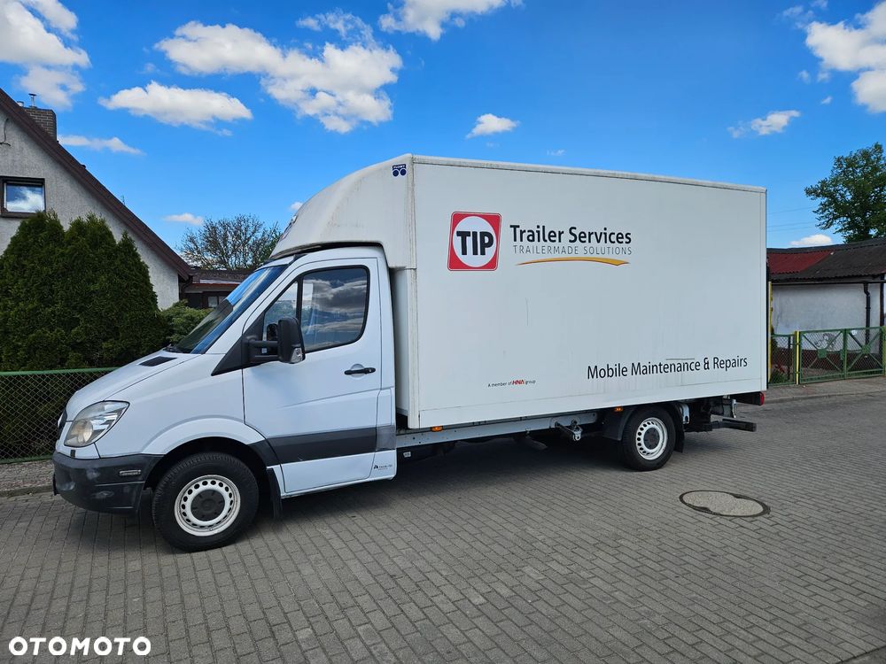 Mercedes-Benz Sprinter - 1