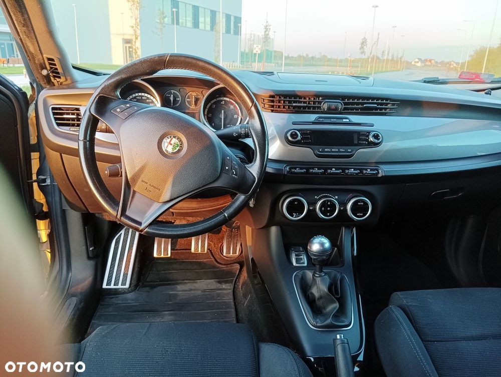 Alfa Romeo Giulietta - 14