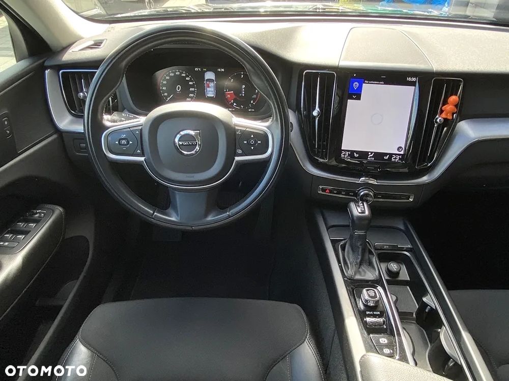 Volvo XC 60 D4 SCR Momentum - 30