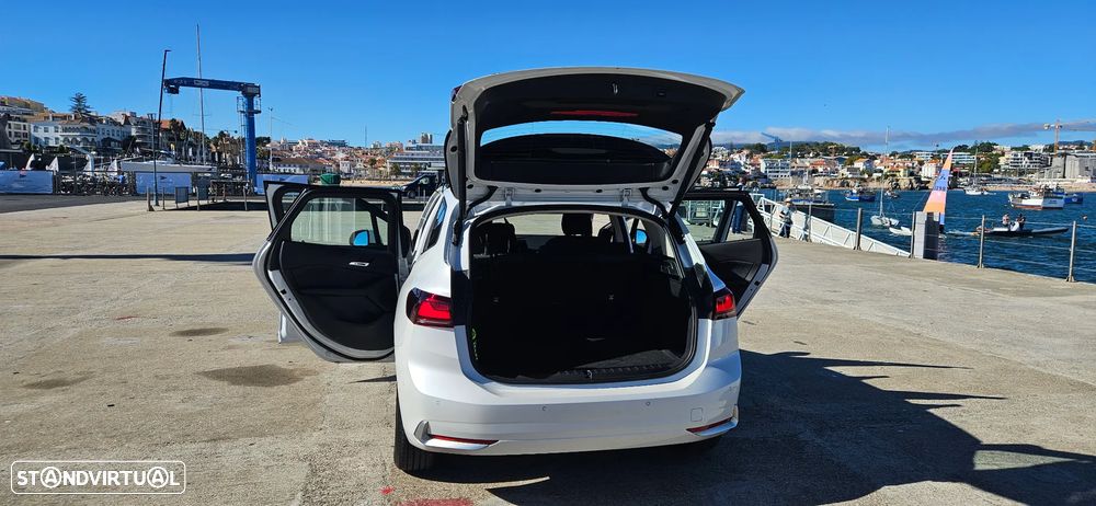BMW 225xe Active Tourer - 27