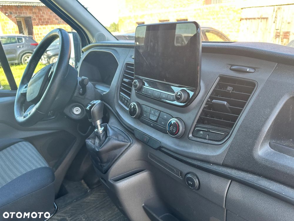 Ford Transit - 24
