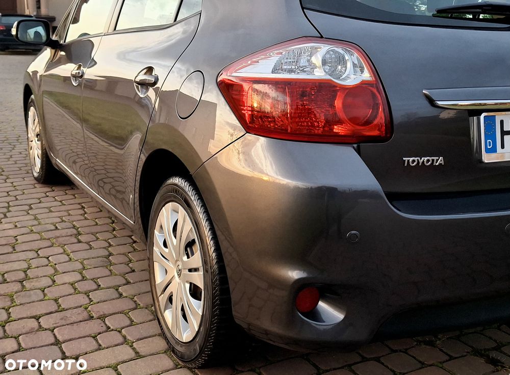 Toyota Auris 1.33 VVT-i Terra - 16