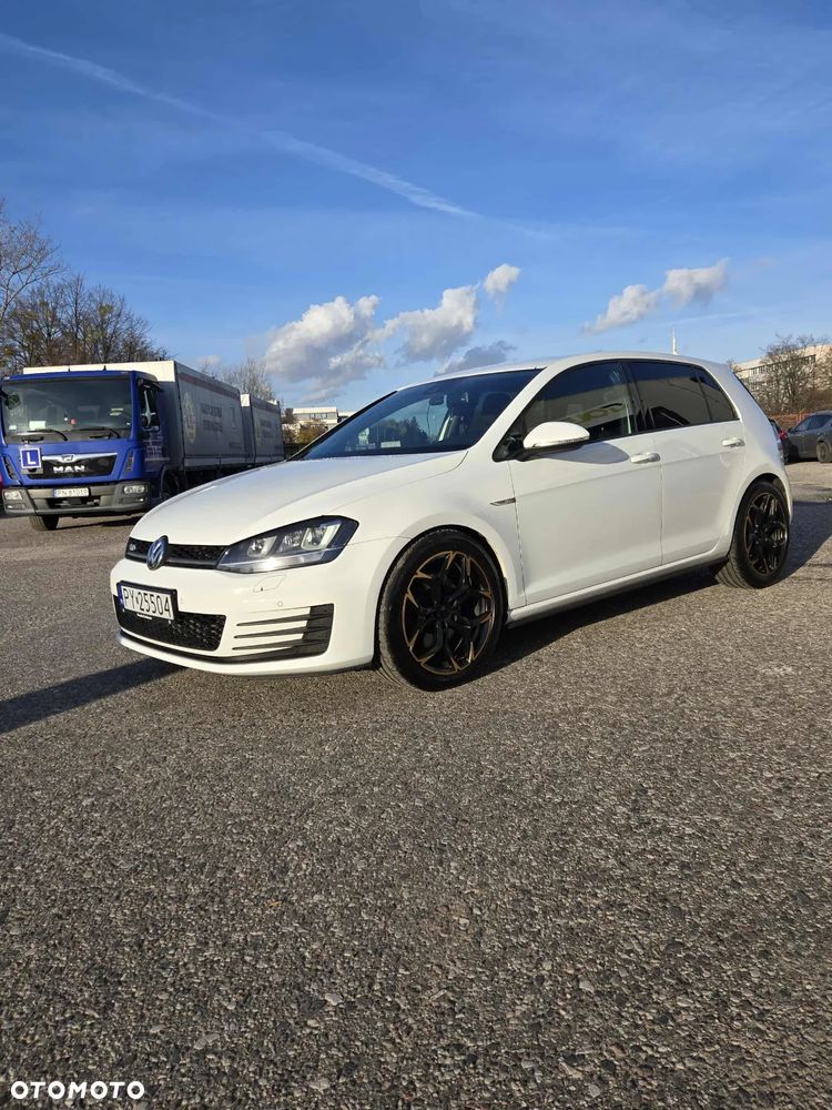 Volkswagen Golf 2.0 TDI BMT GTD DSG - 2