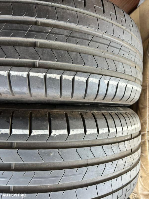 vând 2 anvelope 235/50/19 Pirelli de vară ca noi - 2