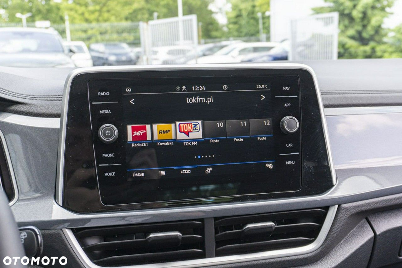 Volkswagen T-Roc - 24