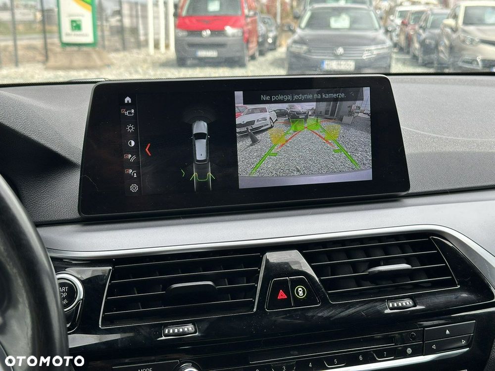 BMW Seria 5 520d Touring M Sport Edition - 19