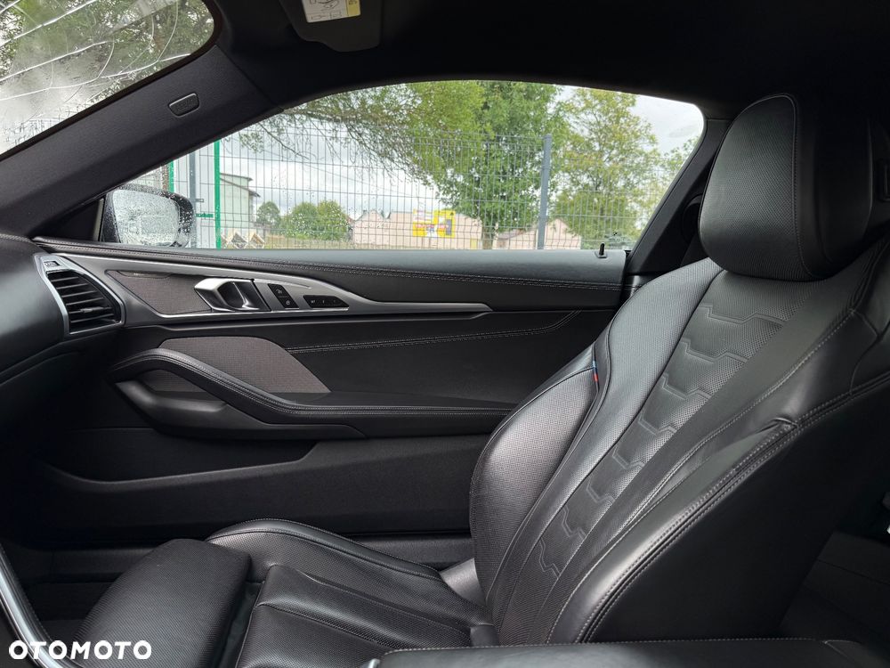 BMW Seria 8 - 27