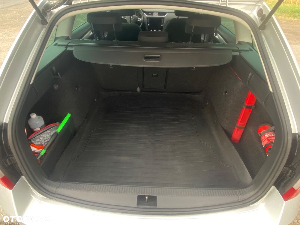 Skoda Octavia ver-2-0-tdi-drive - 4