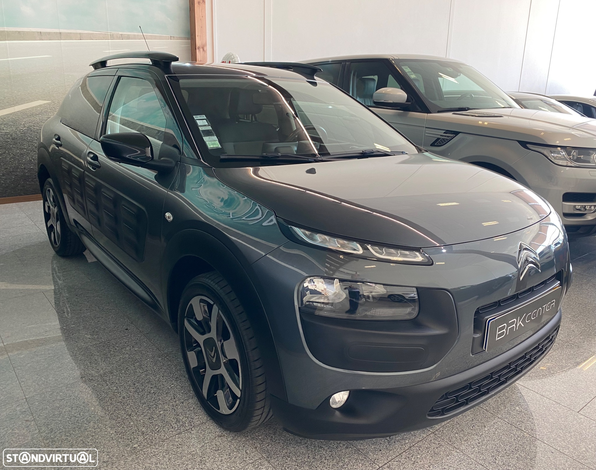 Citroën C4 Cactus 1.2 PureTech Shine - 2