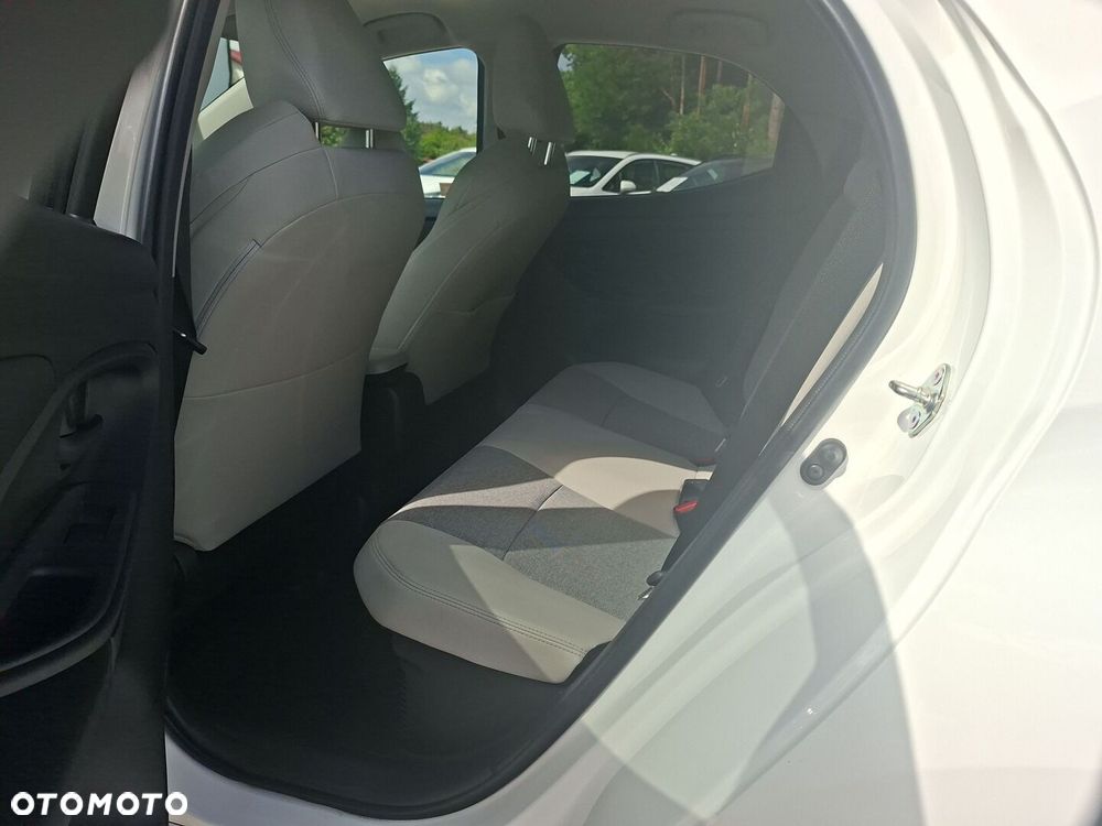 Toyota Yaris - 16