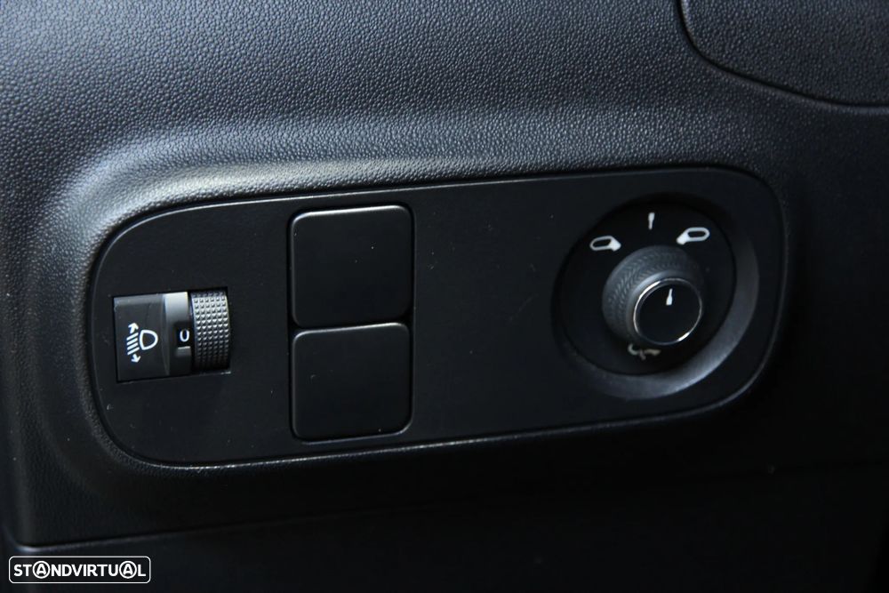 Citroën C3 1.2 PureTech C-Series - 13