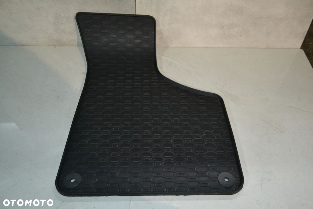 AUDI A3 8P 04-12 DYWANIKI GUMOWE CZARNE PRZÓD PRZEDNIE P/L - 3