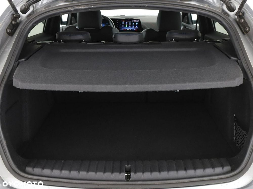 BMW Seria 1 120 mHEV - 21