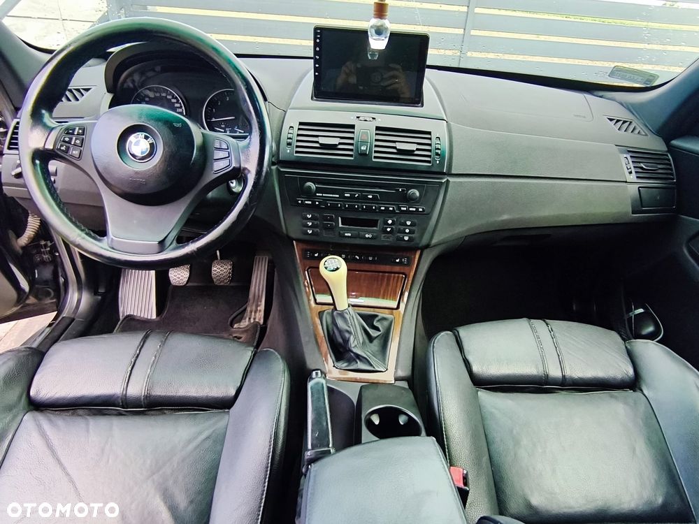 BMW X3 2.5i - 13