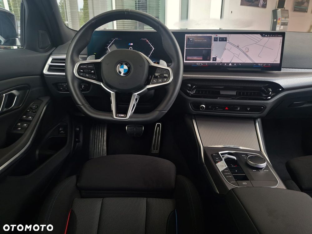 BMW Seria 3 330i xDrive M Sport sport - 5