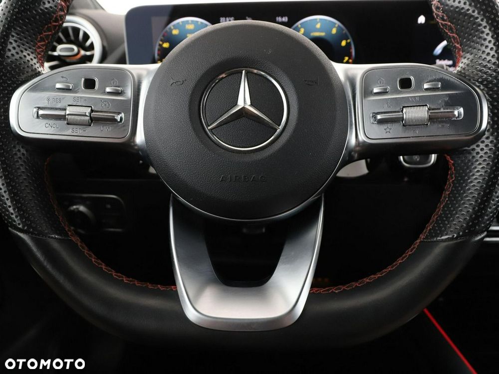 Mercedes-Benz GLA 200 AMG Line - 22