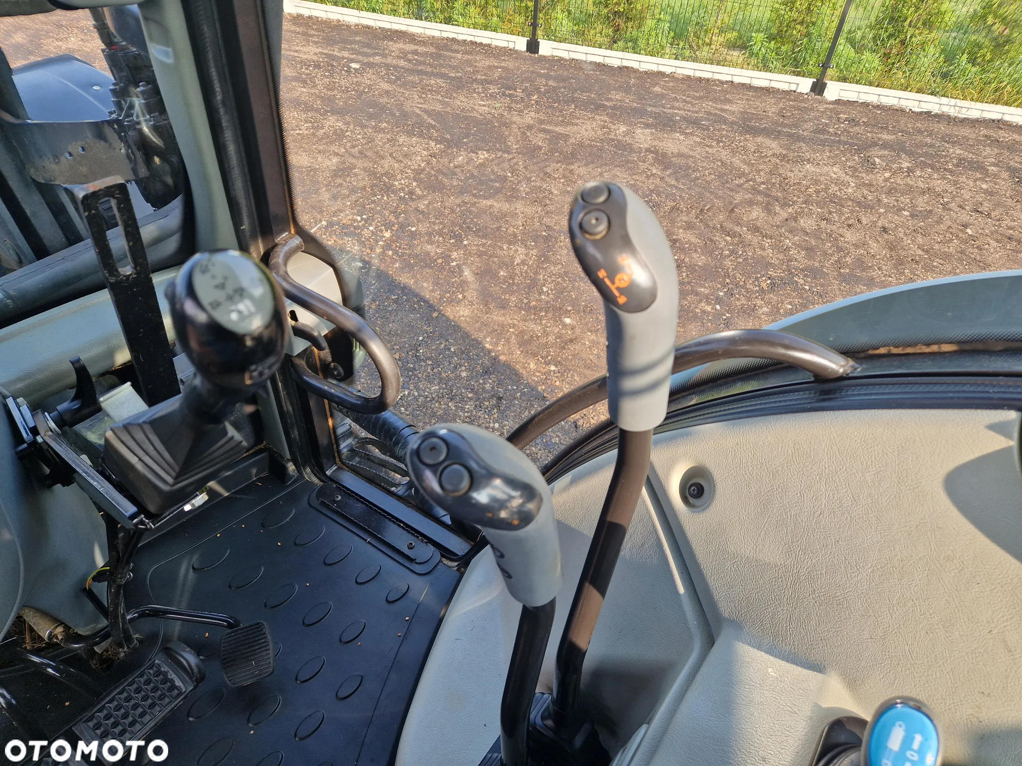 Valtra N121 HiTech - 9
